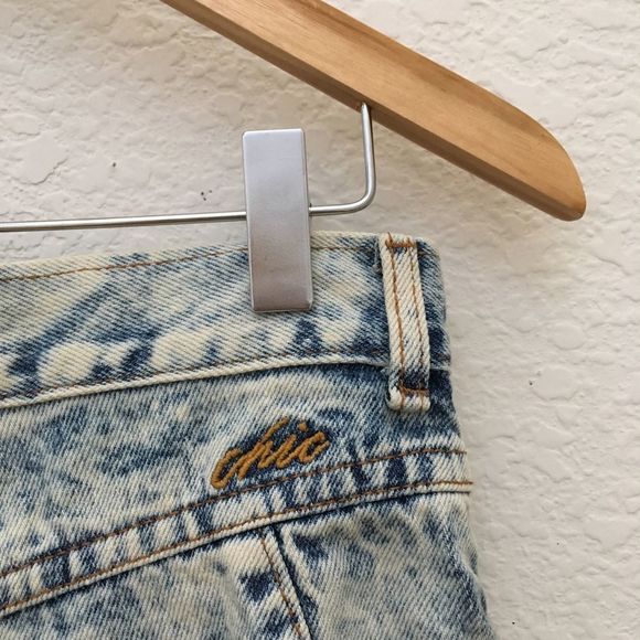 VINTAGE 90s Chic Jeans Acid Wash Crop, Long Shorts - Picture 6 of 8